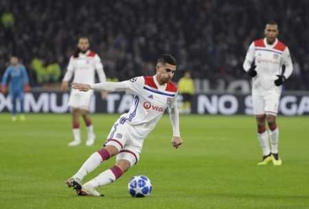 的表现都令 的表现都令